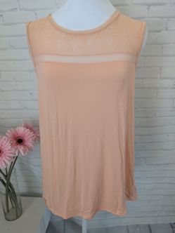 Apt.  9 sleeveless top size M