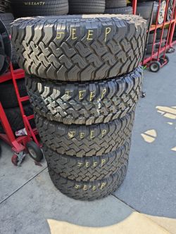 Set of 5 Jeep Mud Terrain Tires