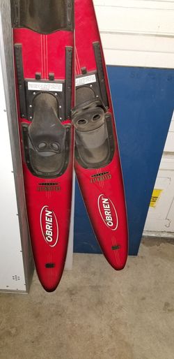 OBRIEN CELEBRITY COMBO WATERSKIS