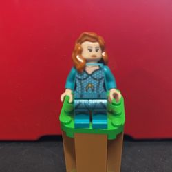Lego Super Heroes - Mera Minifigure