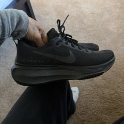 Nike Invincible Run 3’s