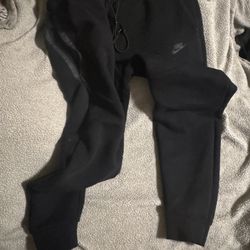 Nike Tech Pants Black  XL