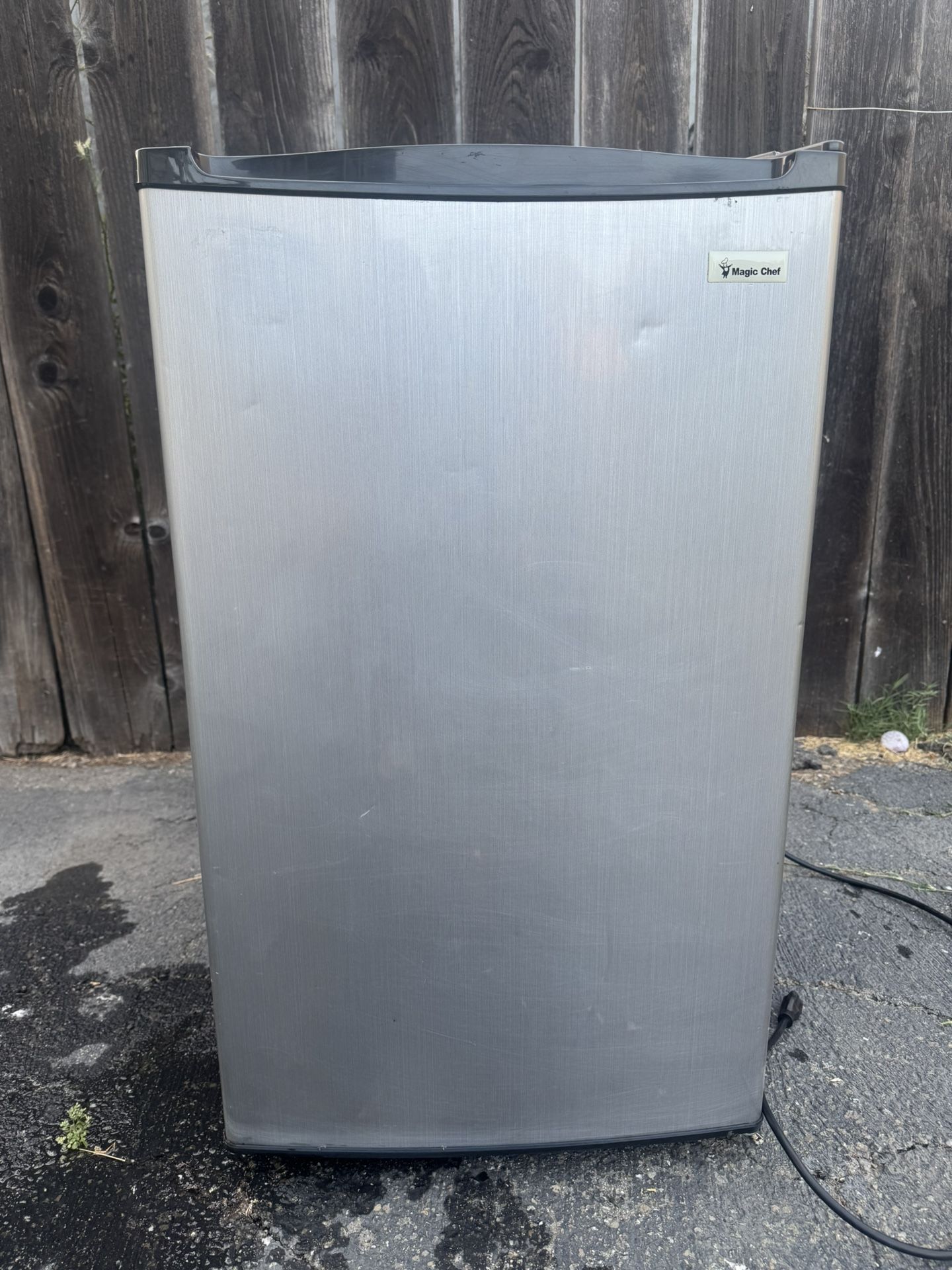Magic Chef Mini Fridge