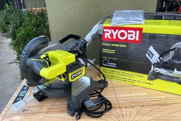 RYOBI 9 Amp Corded 7-1/4 in. Compound Miter Saw