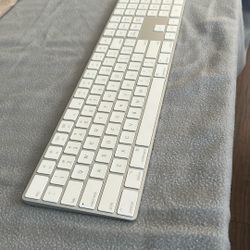 Apple Magic Wireless Keyboard