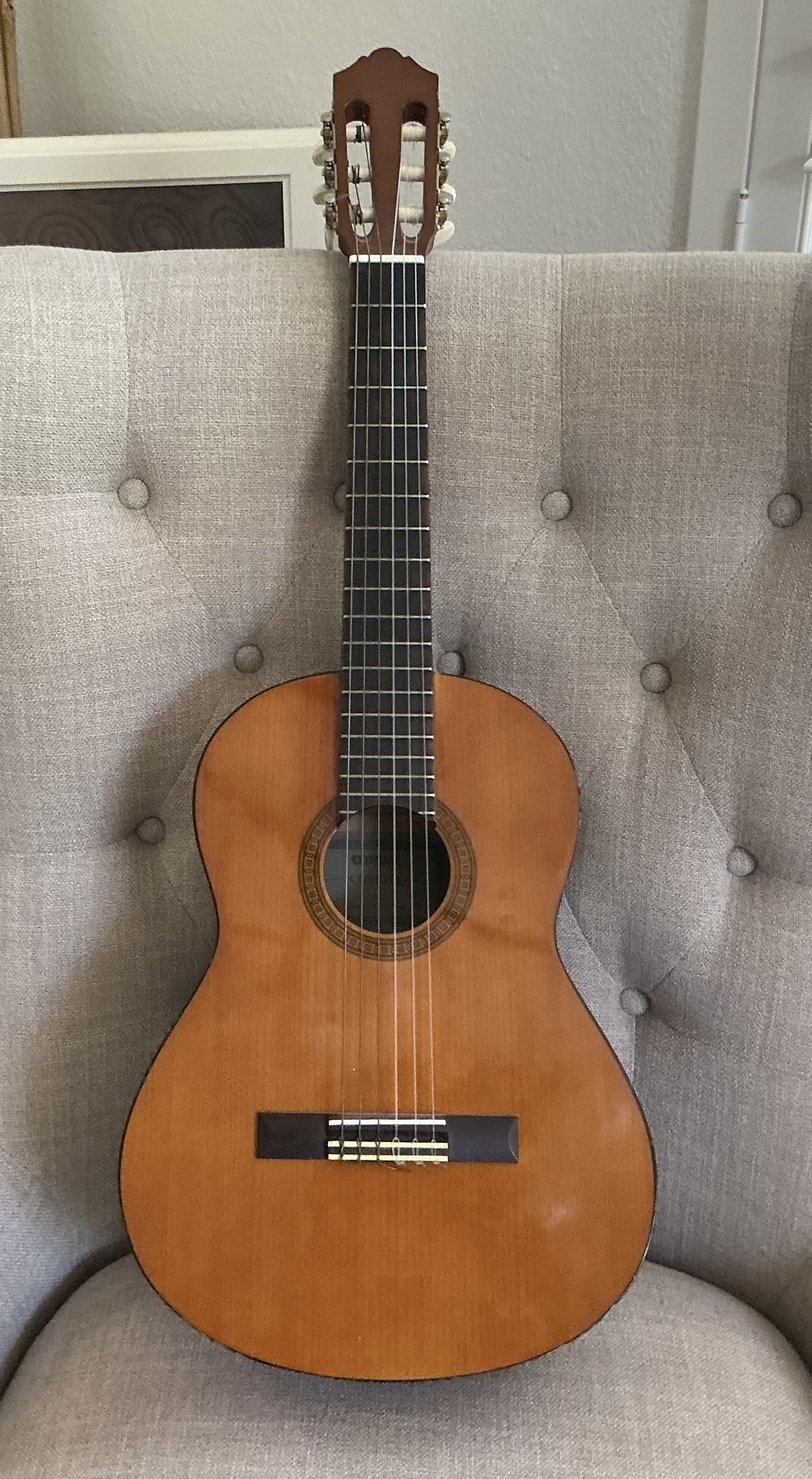 Yamaha Half Size Acoustic Guitar For Kids Aged 7-12
