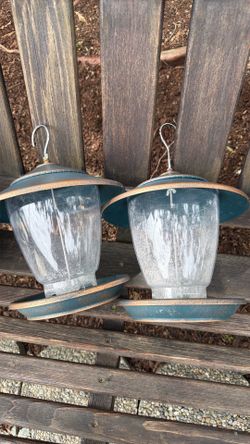 2 birds feeder