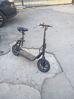 Urban max c1 electric scooter