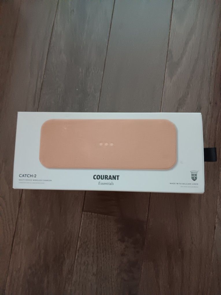 Courant Dual Device Charging Pad: Catch 2
