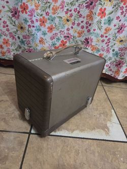 Vintage Bell & Howell ( Projector)