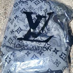 Louis Vuitton Crewneck 