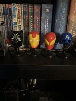 Metal Marvel head figures with stand