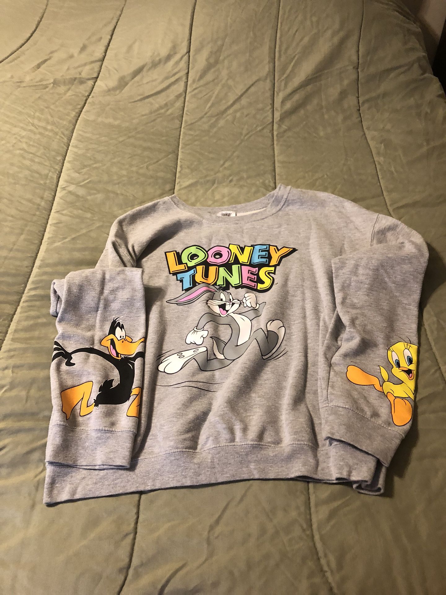 Women’s 2XL Looney Tunes Bugs Daffy & Tweety Sweatshirt