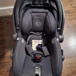 Mesa V2 Infant Car Seat (UPPAbaby)