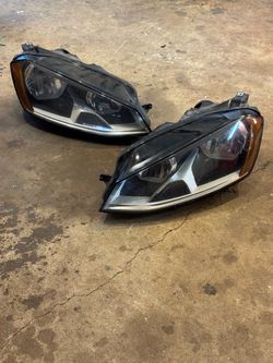 2017 VW Golf Alltrack OEM Halogen Headlights – Driver & Passenger Pair