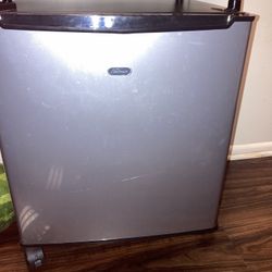 Sunbeam Mini Fridge 