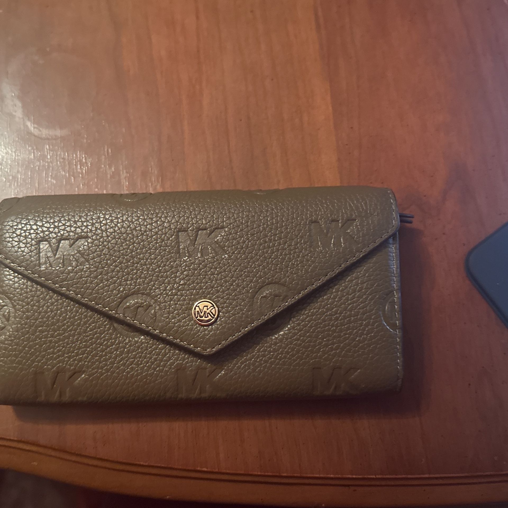 Michael Kors Tri Fold Wallet