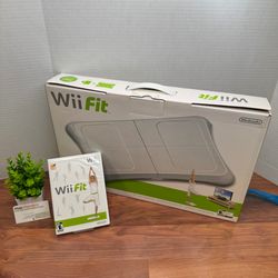 Wii Fit Balance Board And Wii Fit Game CD - IN BOX