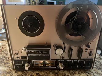 Akia reel to reel recorder