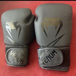 Men’s 12 Ounce Venum Challenger Boxing Mma Muay Thai Gloves 12 Ounce Have 14oz Ufc And 12 Oz Women’s 