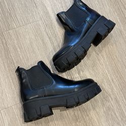 Circus by Sam Edelman Platform Boots (Women’s Size 7)