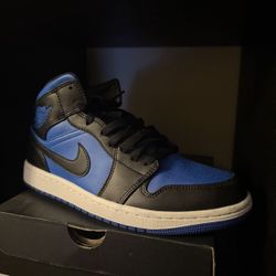 Air Jordan 1s Mid 