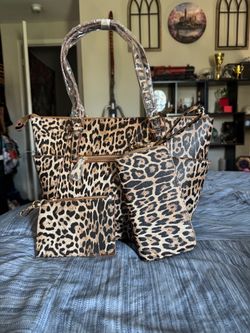 Leopard print, structured handbag (3 piece) - NWT