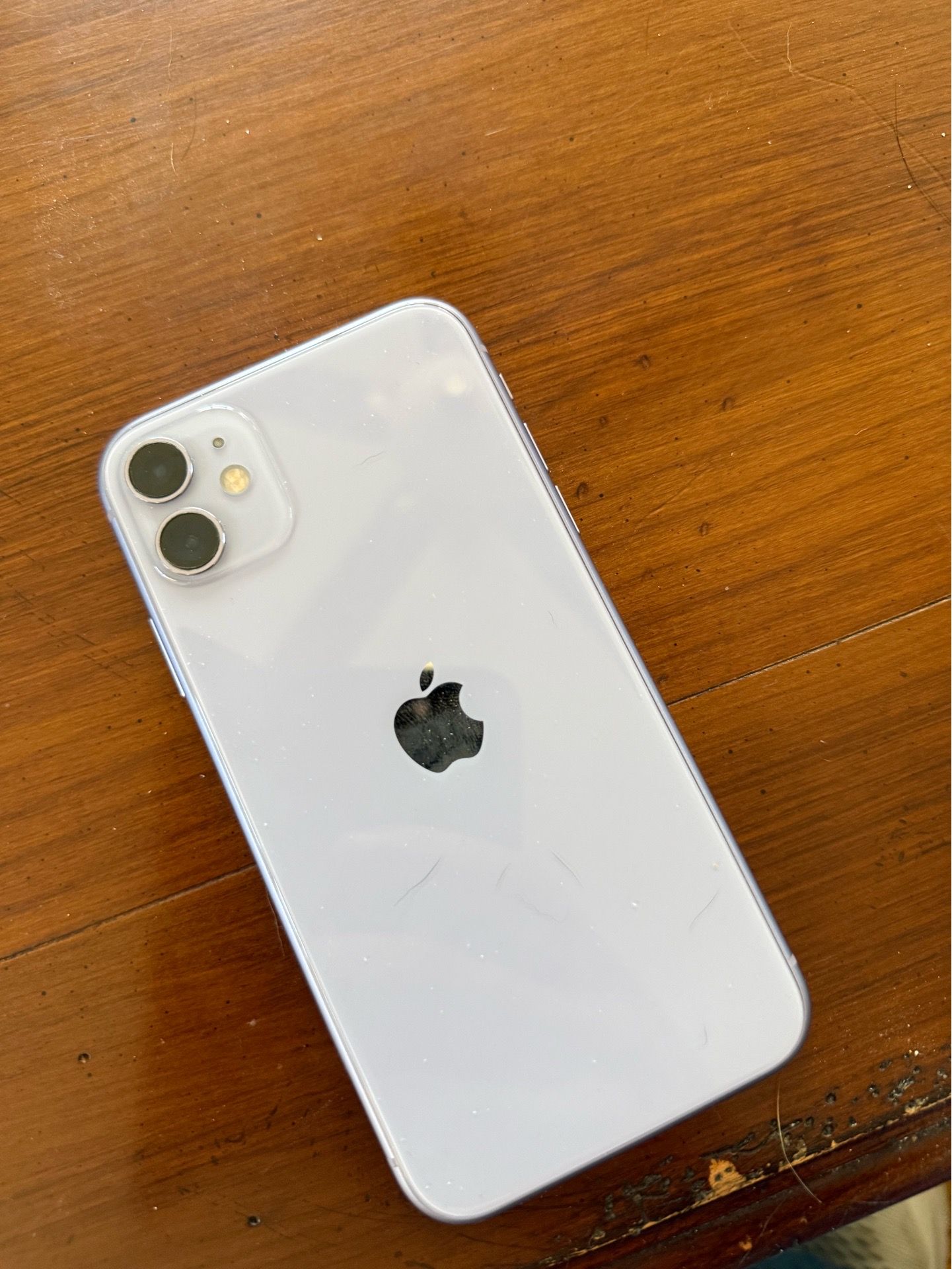 iPhone 11 64G in perfect condition. Not one scratch.
