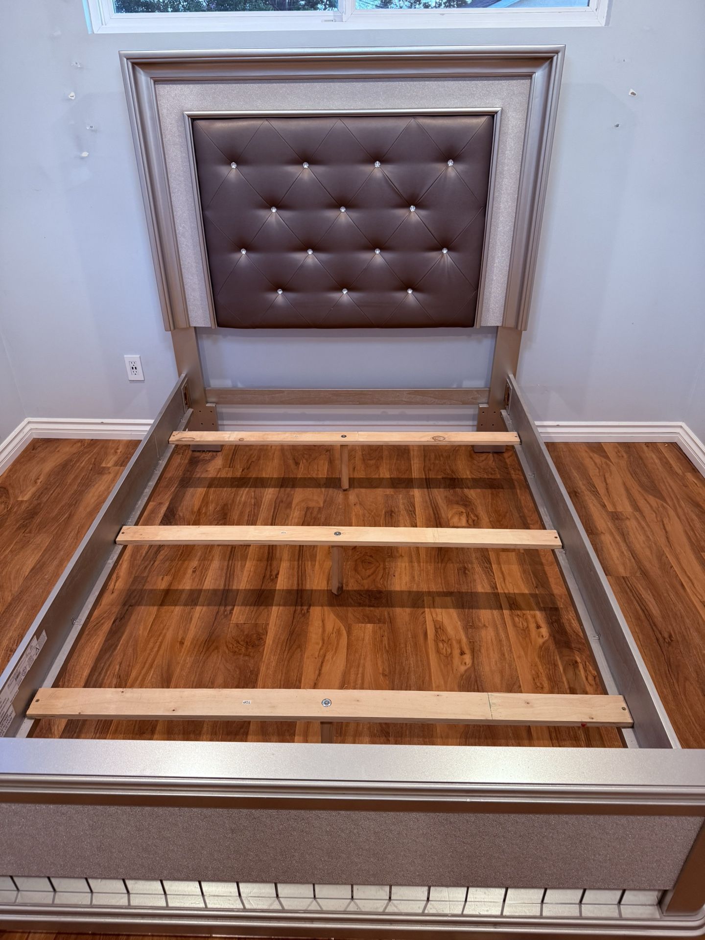 Queen/Full Bed Frame 