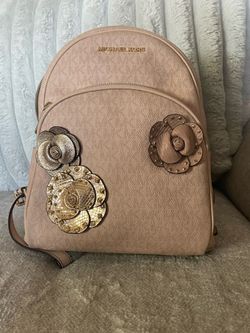 Michael kors back pack