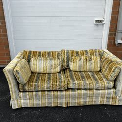 Vintage Striped Sofa*FREE curbside Delivery π