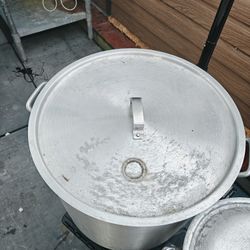 Large Pot  ( Olla Grande ) 