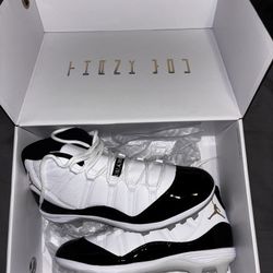 Jordan 11 Mid TD Cleat (DMP GRATITUDE)