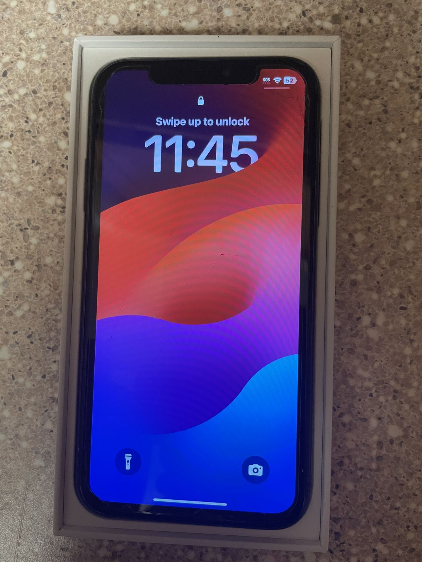 iPhone 11 Black (NO CARRIER LOCK / NO SIM RESTRICTIONS