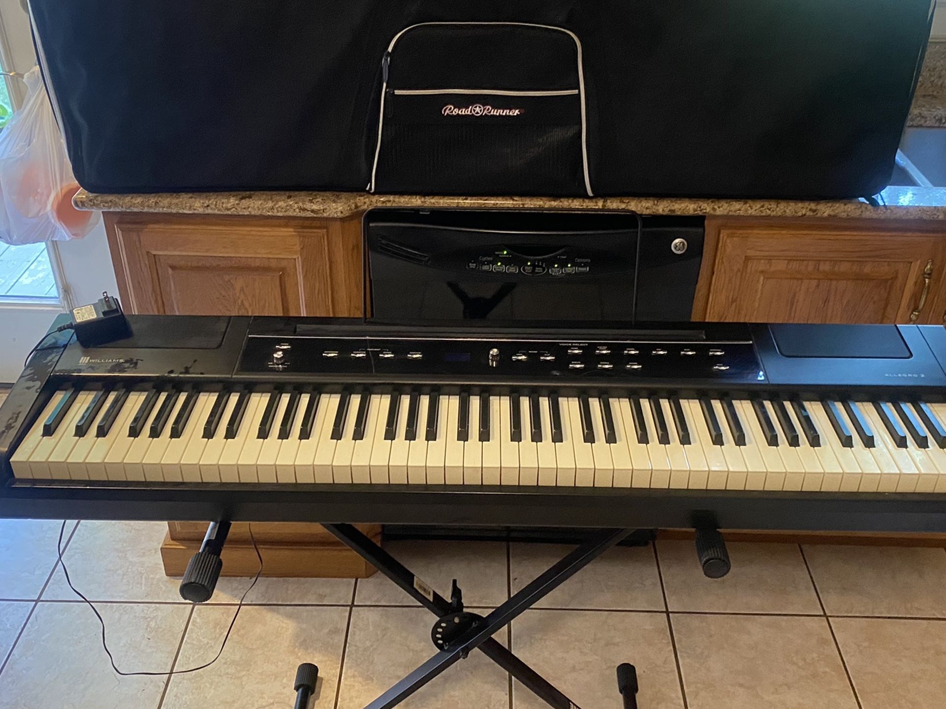 Williams Allegro 2 Digital Piano W/ Case&stand