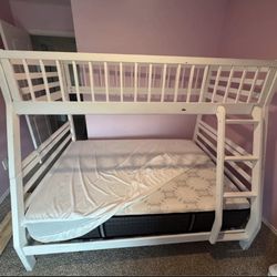 Twin-Full Bunk bed  W/ Mattresses 
