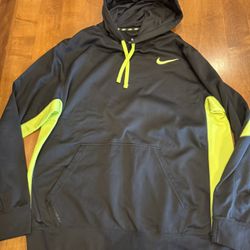 Men’s Nike Therma Fit Hoodie Shipping available 