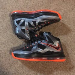 NIKE LEBRON 10 ‘LAVA’ SIZE 8 - BOX NOT INCLUDED ** NEVER BEEN WORN ** **MUST BE ABLE TO MEET IN DMV AREA**