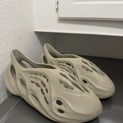 Yeezy Foam Runner