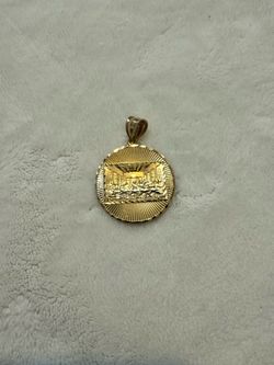 10K Last supper pendant