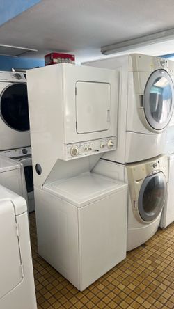Kenmore 110v stackable washer and dryer
