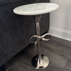 Side Tables 