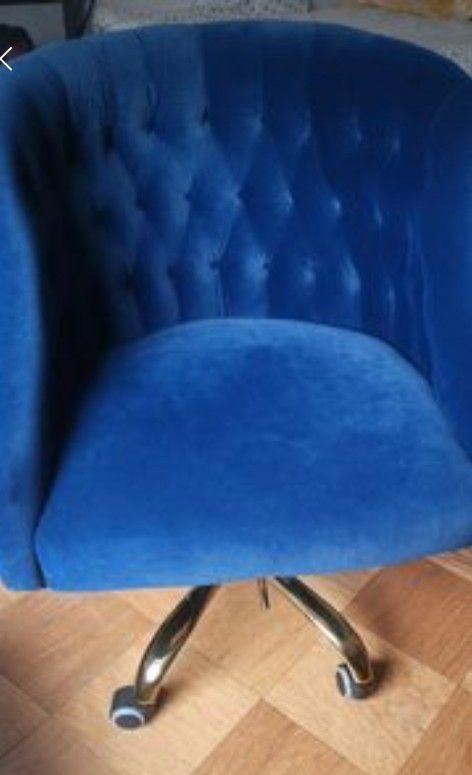 Velvet Chair