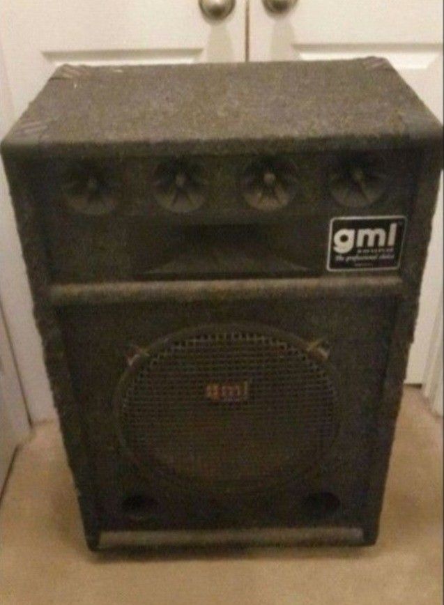 Vinatge Gmi Old School DJ SPEAKER W/ Wheels