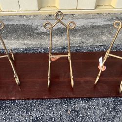 Decorative Gold Medal Stands