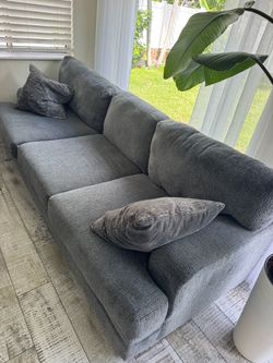Large Gray 4-Seater Sofa / Couch – Very Good Condition