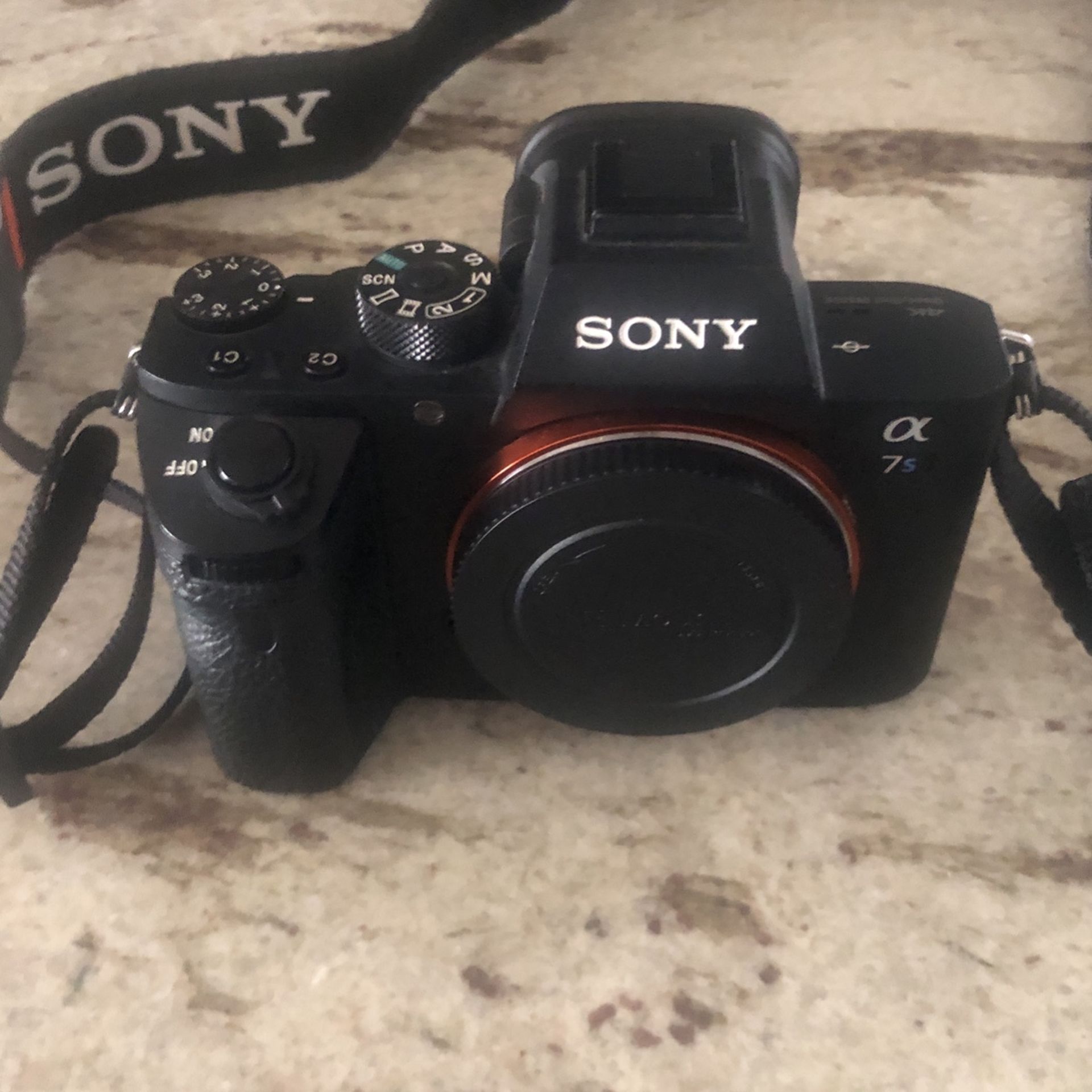 Sony - A7sii Full-frame Camera & 28-70mm lens