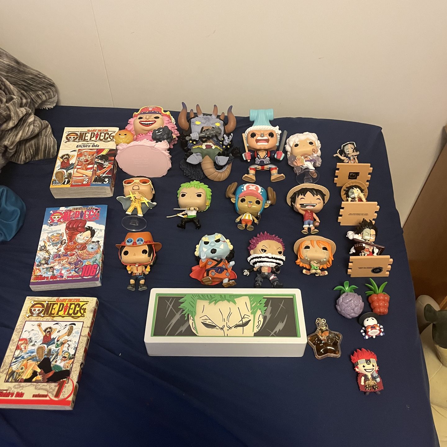 ONE PIECE LOT