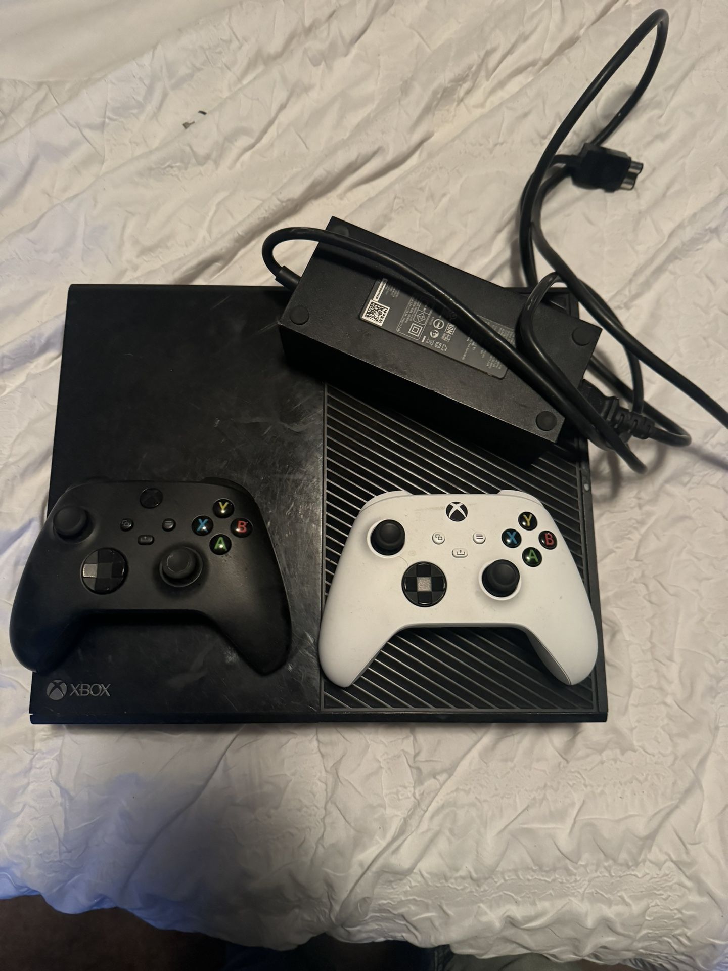 Xbox one with 2 controllers