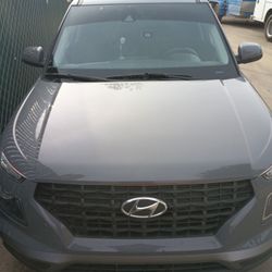 21 Honda Venue 53,000 Miles Excellent Condition New Tires Custom Window Tint 14,500